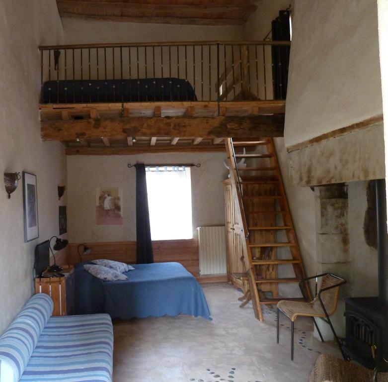 Bed and Breakfast Le vieux vélo à Chaptuzat Chambre photo