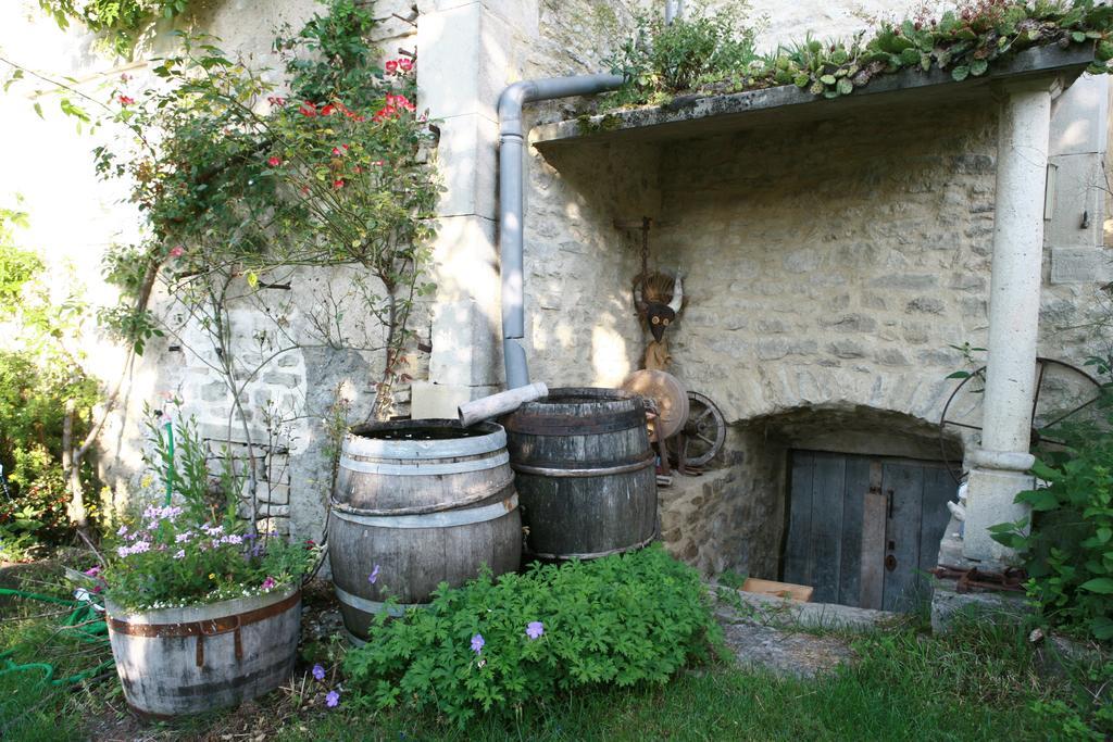Bed and Breakfast Le vieux vélo à Chaptuzat Extérieur photo